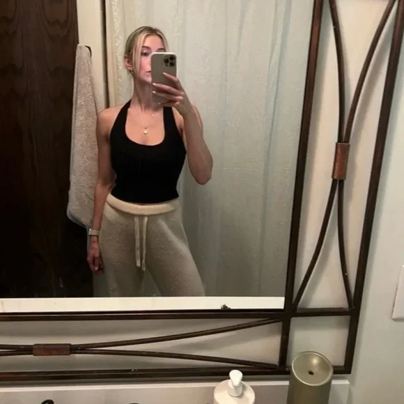 Babaton Aritzia Ribbed Black Halter Neck Top - Picture 2 of 7